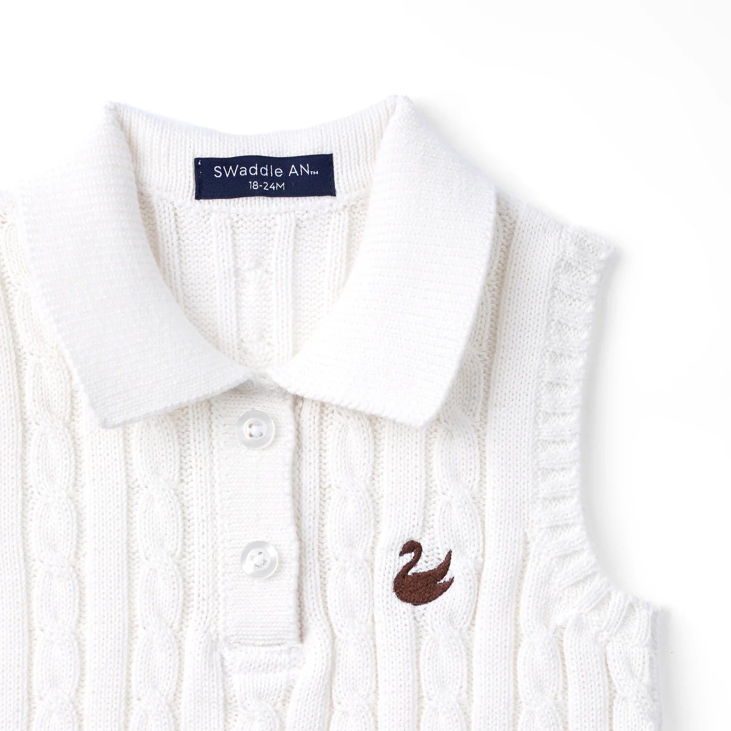 Cable Knit Sleeveless Polo Shirt in White