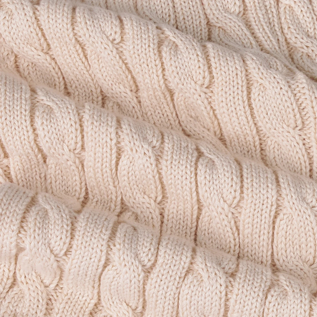 Cable Knit Short in Beige