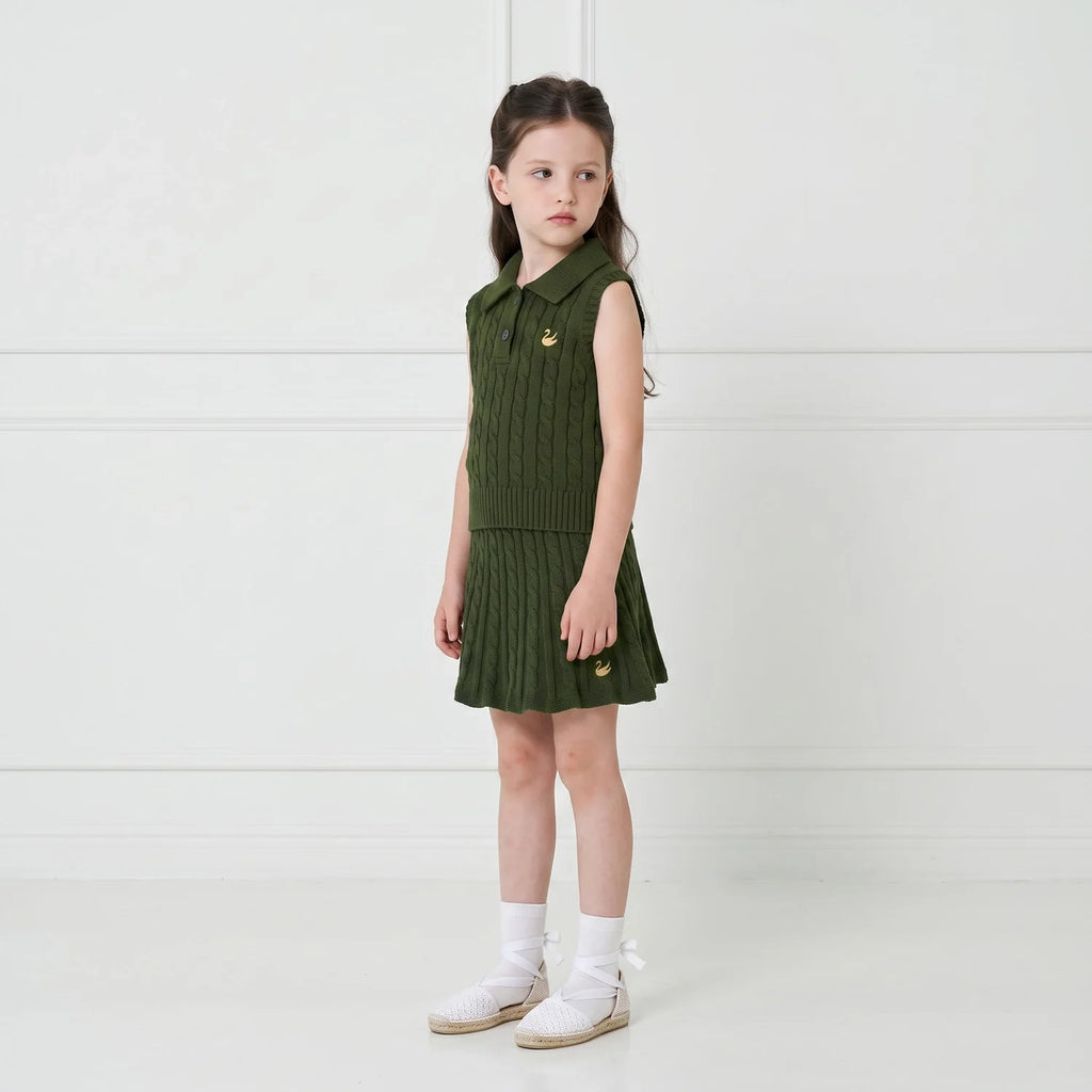 Cable Knit Sleeveless Polo Shirt in Forest Green