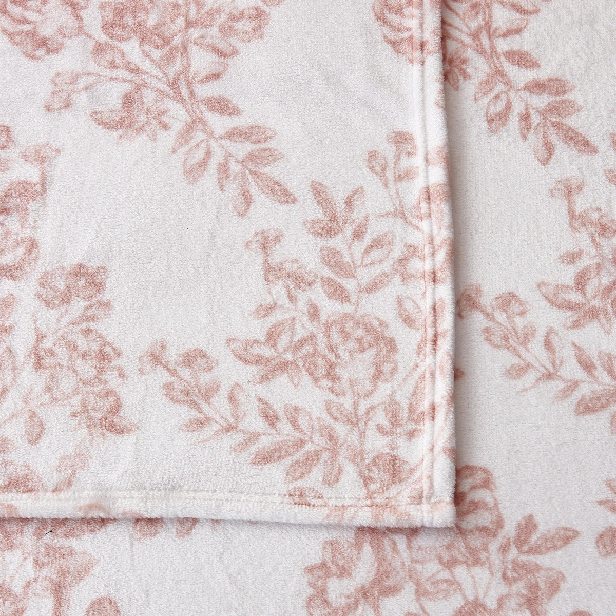 Printed Plush Sheet - Velvet Luxe Lattice Collection